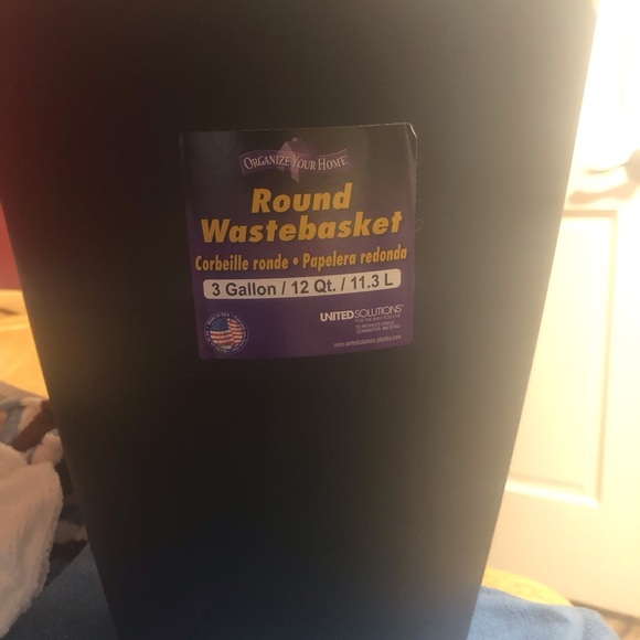 3 Gallon Trash Can - Picture 4 of 4